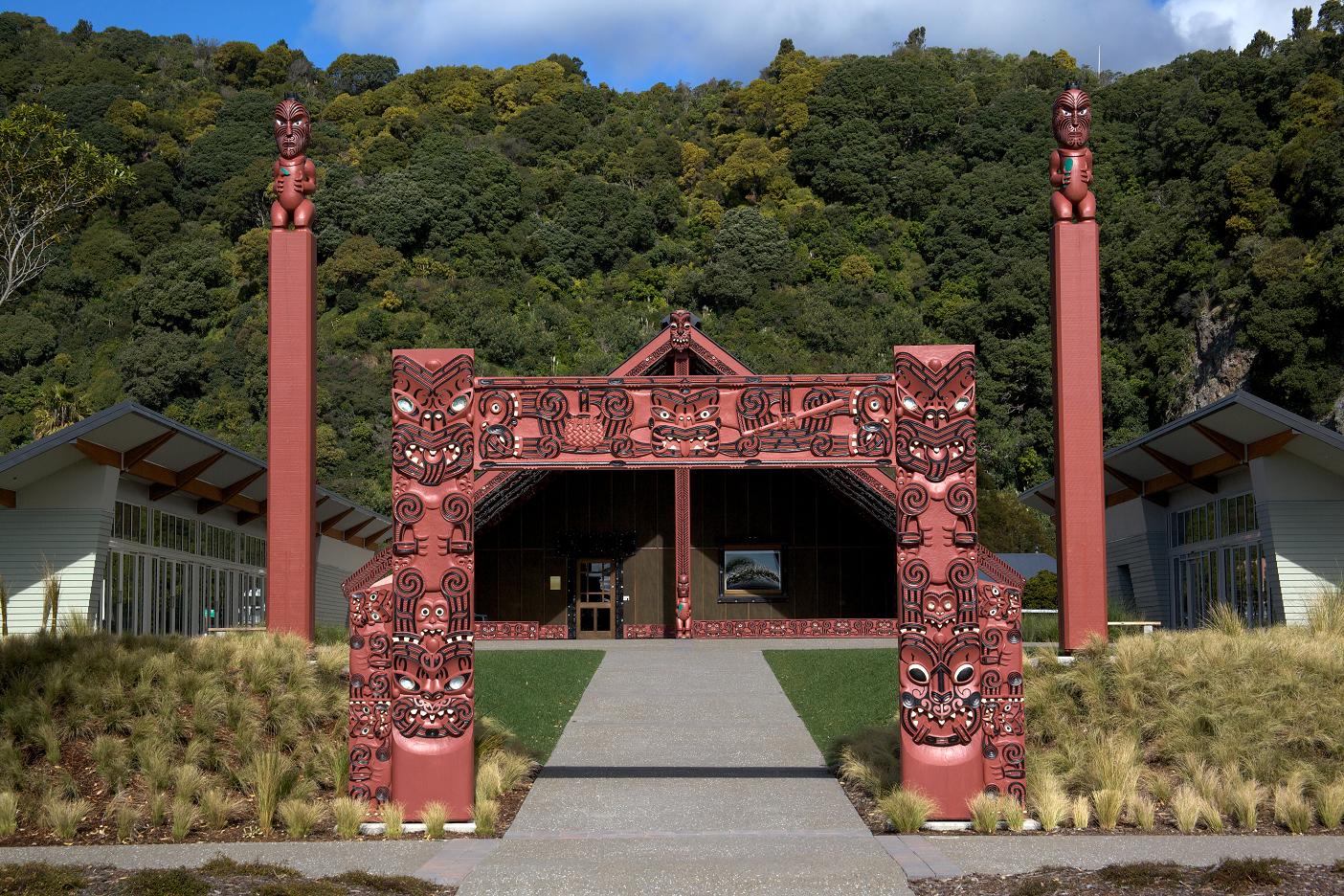 Te Manuka Tutahi Marae04