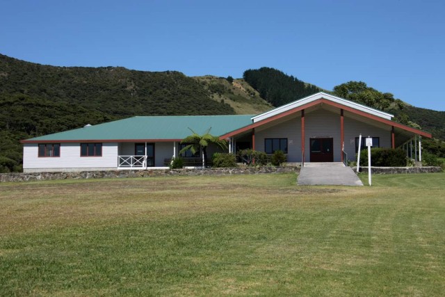 Te Whakamaharatanga Marae ii