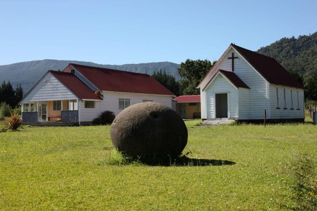 Tuhirangi Marae vi