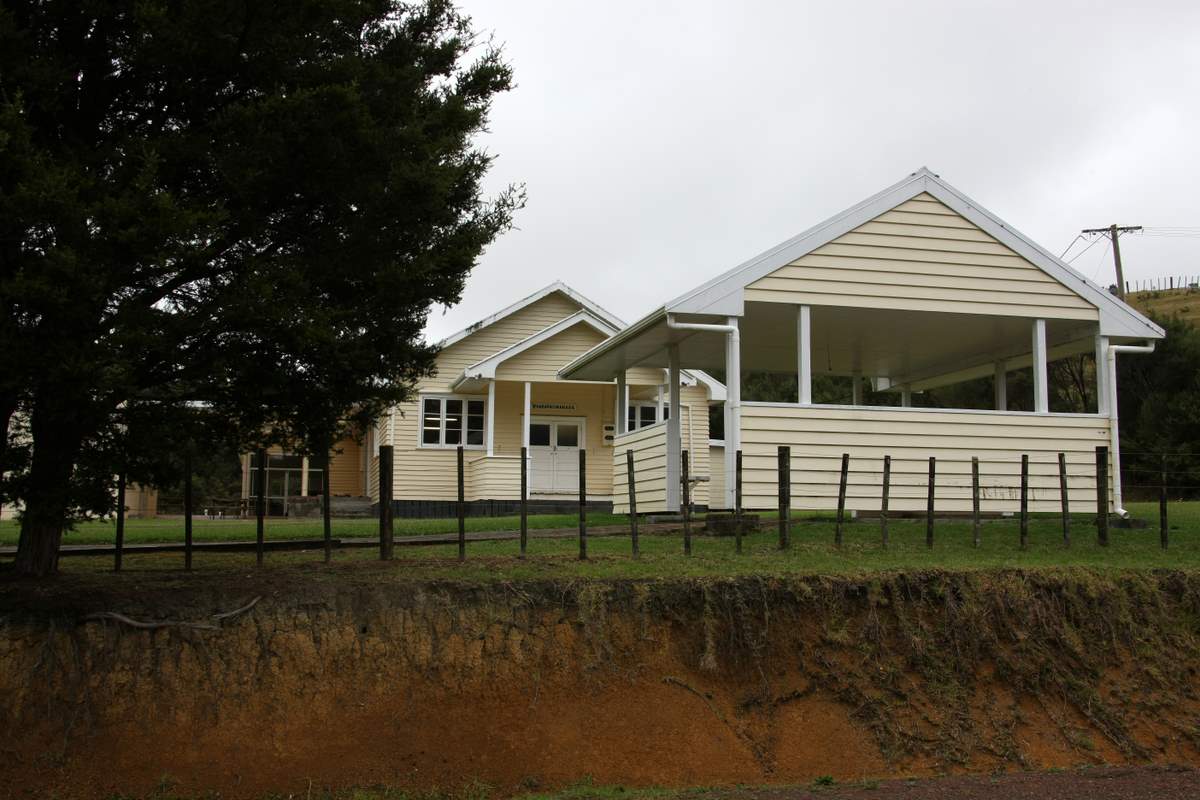 Whananaki Marae iv